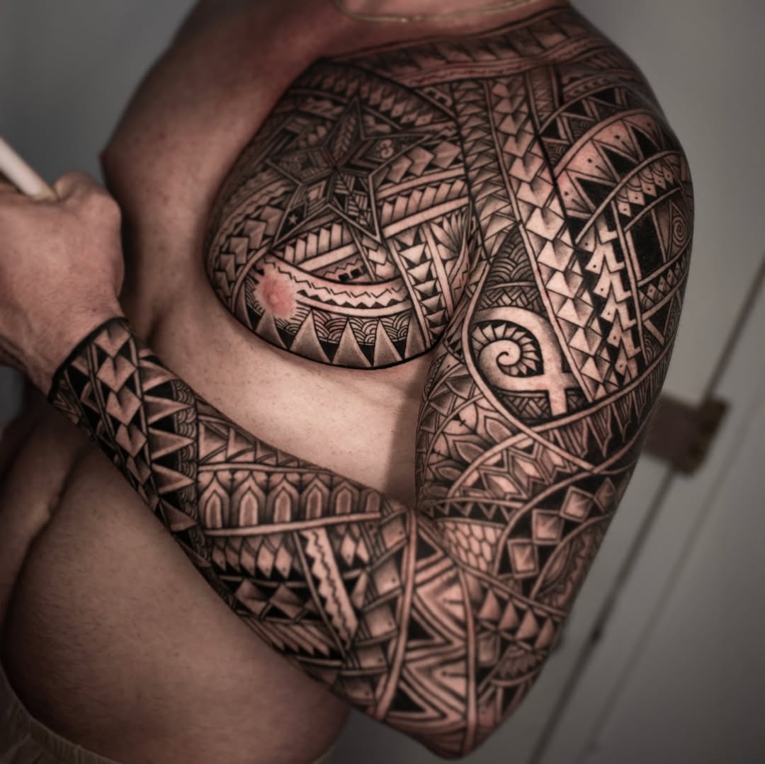 Tattoo by @ivyleetattoo — tribal, geometric