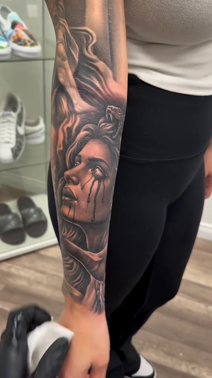 Tattoo by @sneakygeethegreat โ black_and_grey, realism