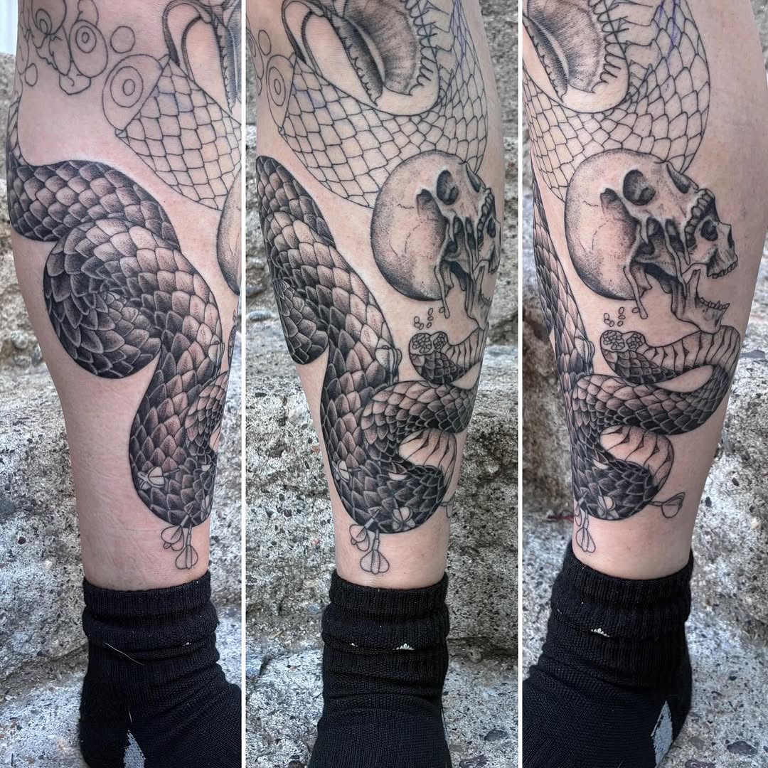 Tattoo by @linzihungerfordtattoos — black_and_grey, realism
