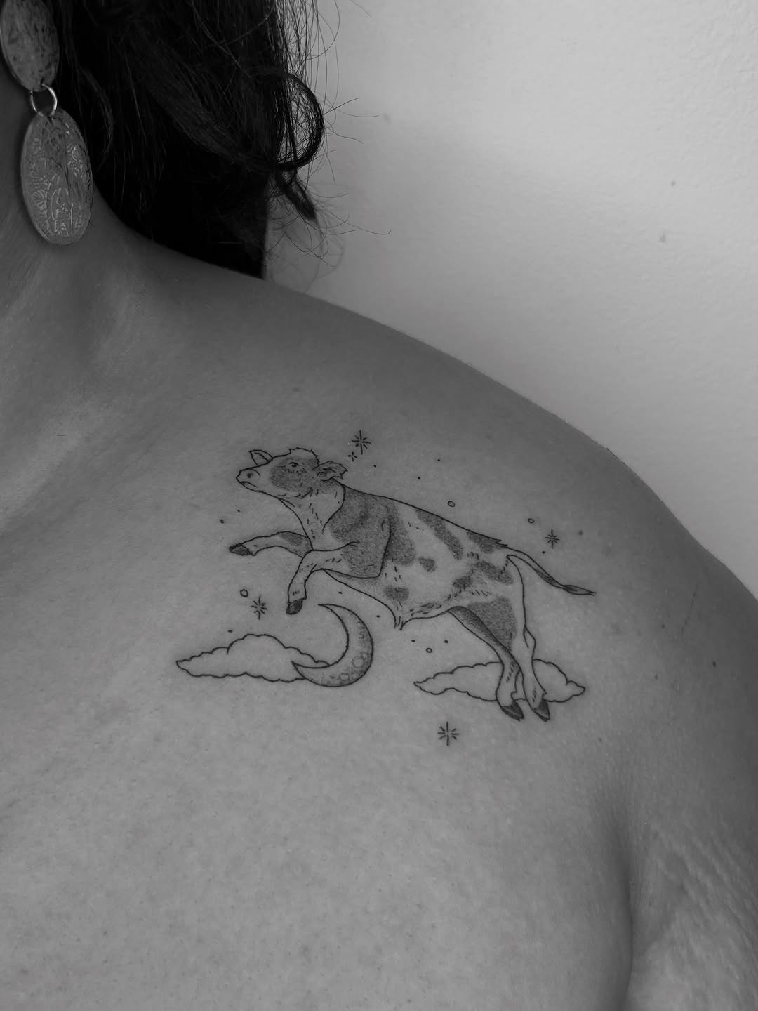 Tattoo by @serahsubmarine — fine_line