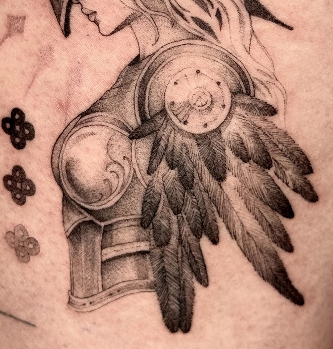 Tattoo by @mollymurrayink — illustrative, dotwork