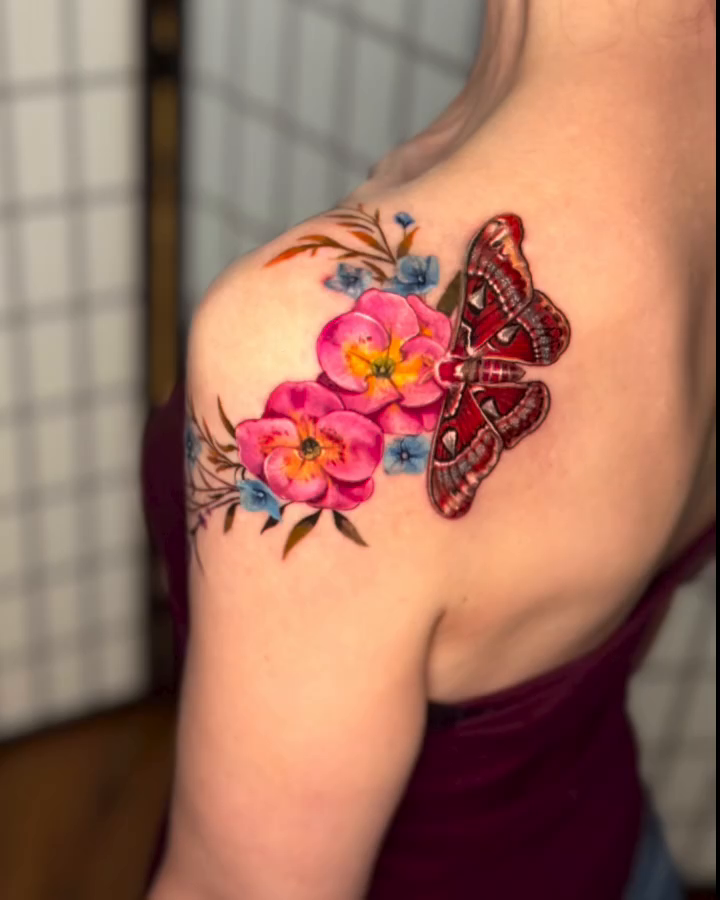 Tattoo by @martinazago_tattoo — neo_traditional, realism