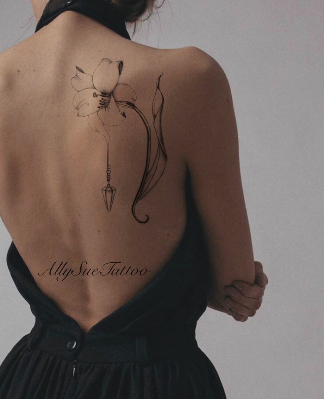 Tattoo by @allysuetattoo — fine_line
