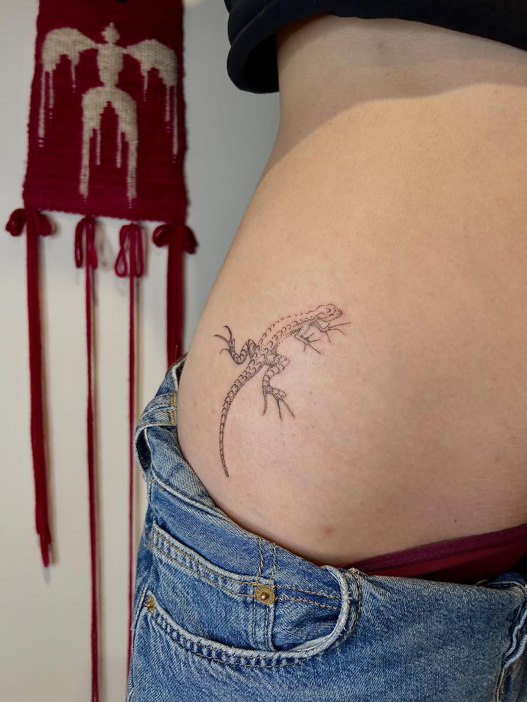 Tattoo by @nicoletty_ — fine_line, dotwork