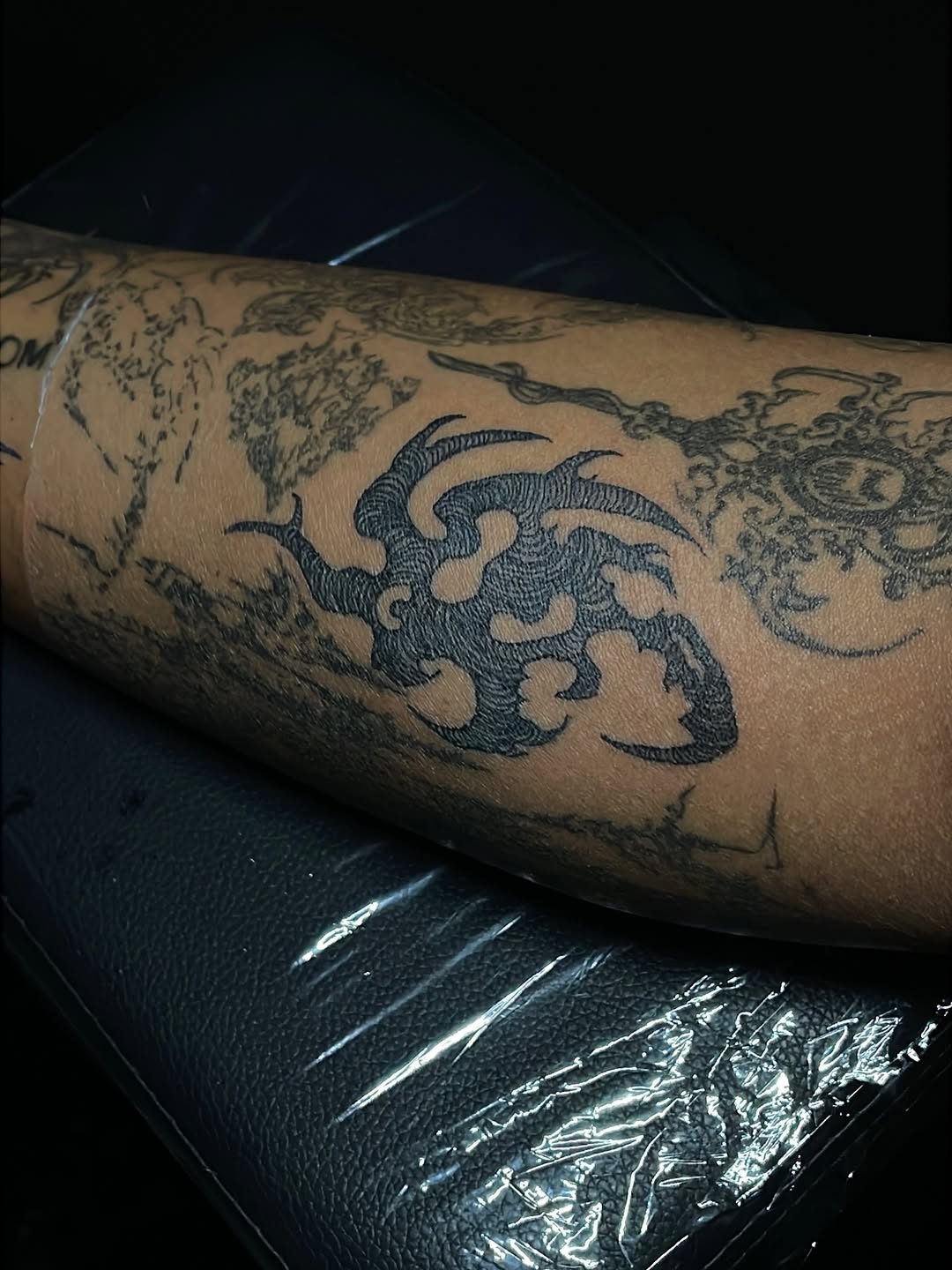 Tattoo by @dysembodiment — blackwork