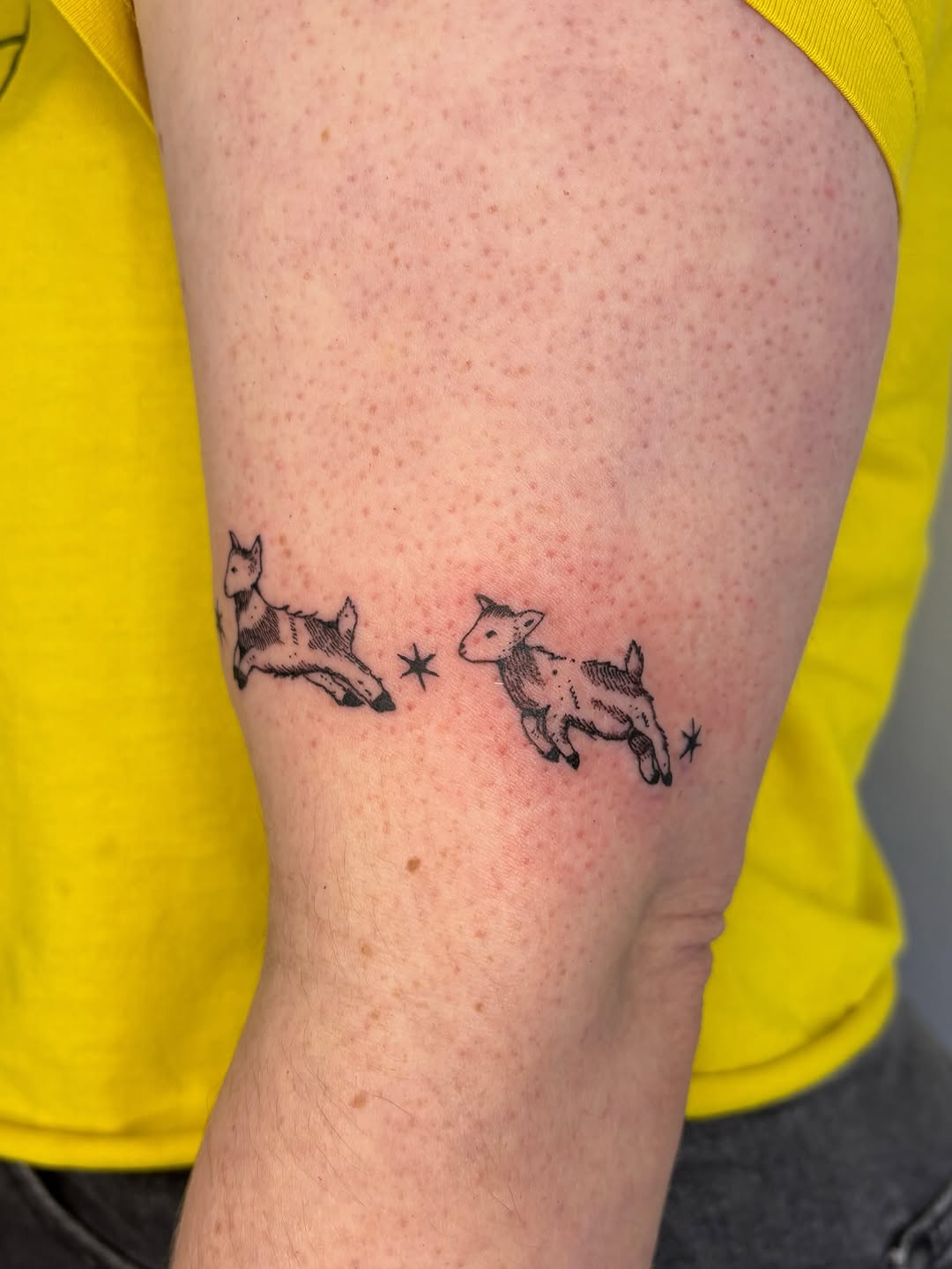 Tattoo by @tattoodlz — fine_line
