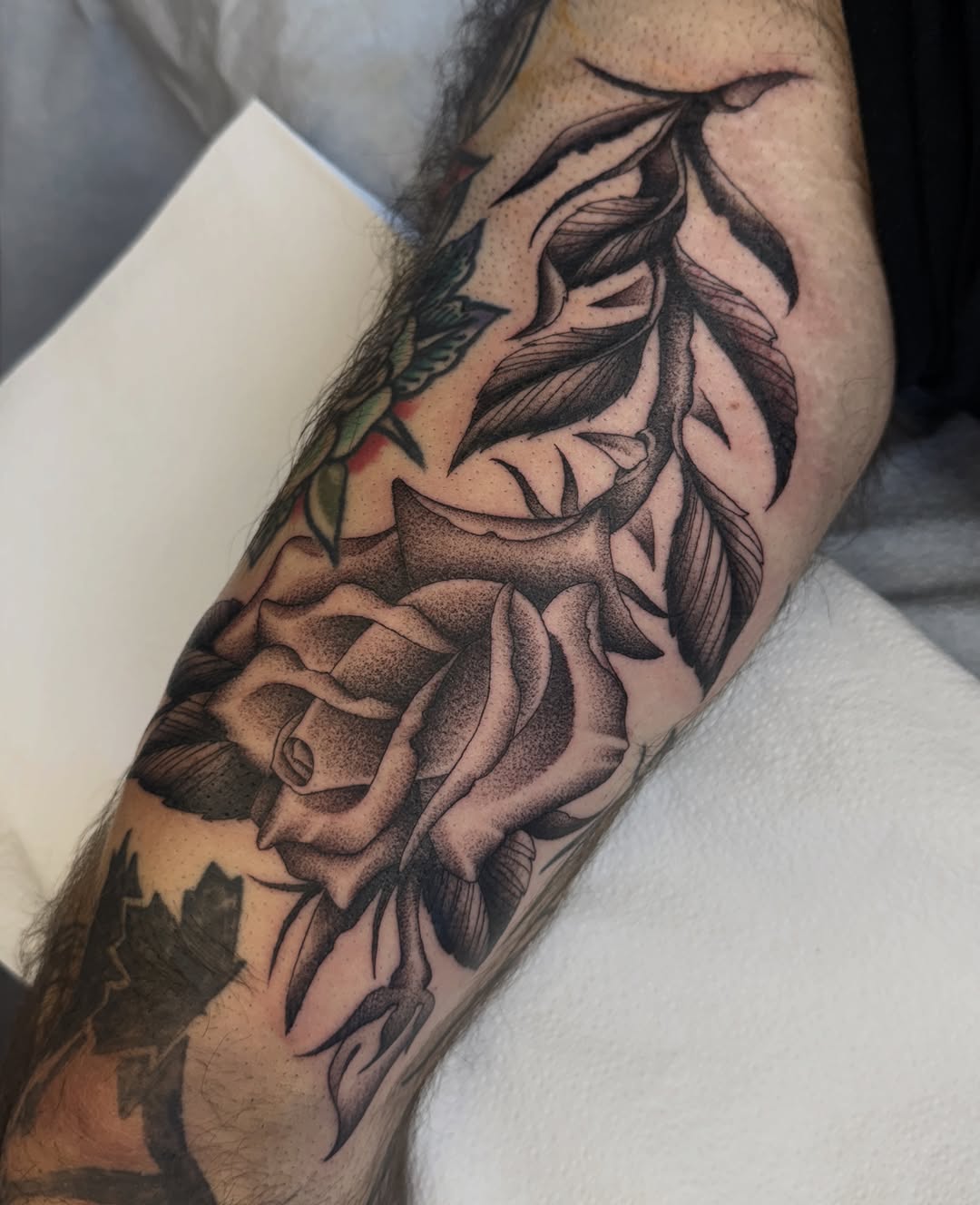 Tattoo by @welpfu β black_and_grey, dotwork