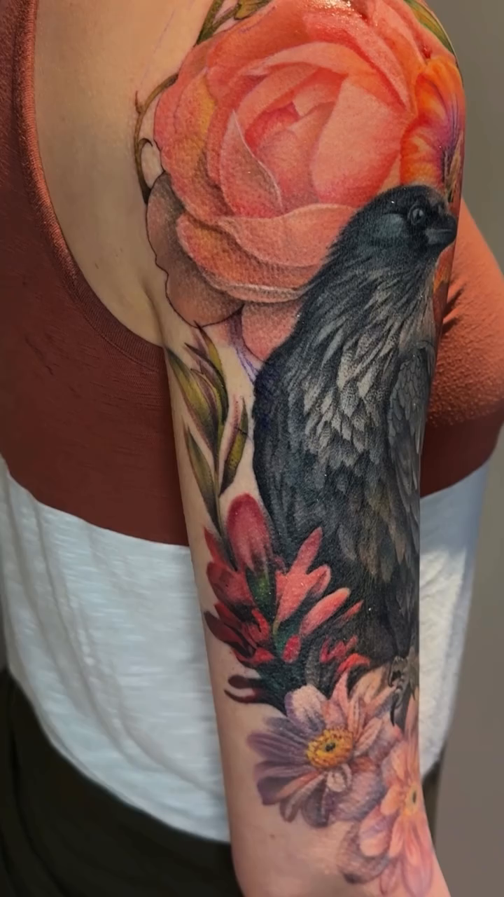 Tattoo by @su.tattoos_ — realism, illustrative