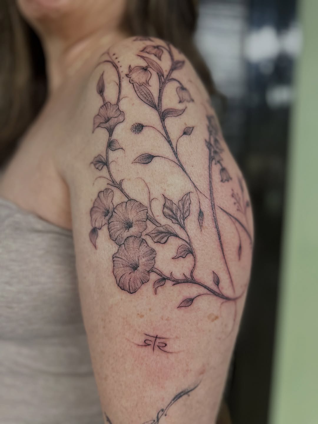 Tattoo by @tattoosbyric — fine_line