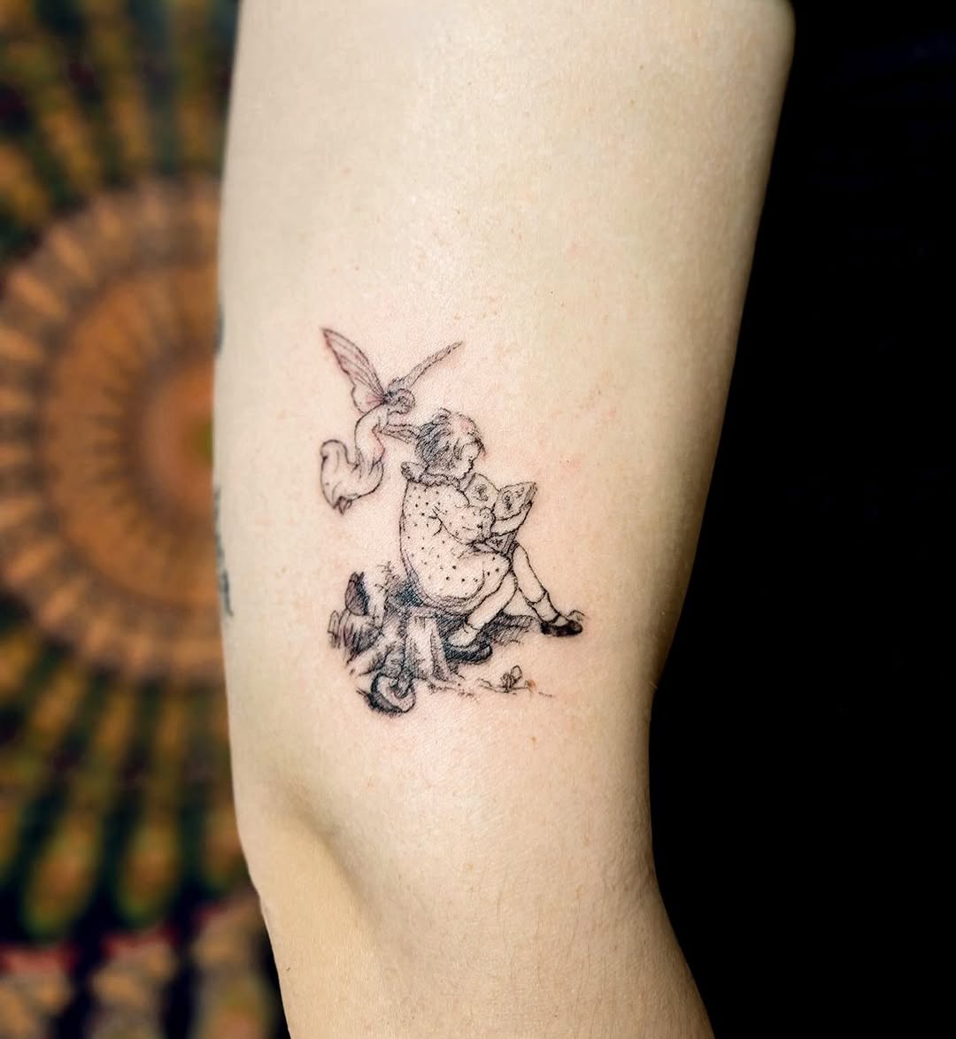 Tattoo by @tattooo_moisu — fine_line