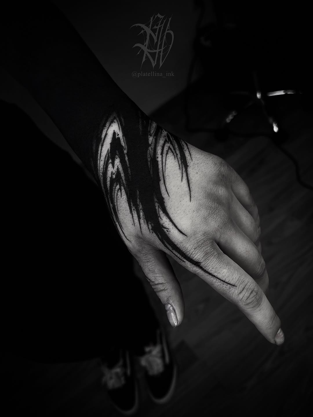Tattoo by @platellina_ink — blackwork