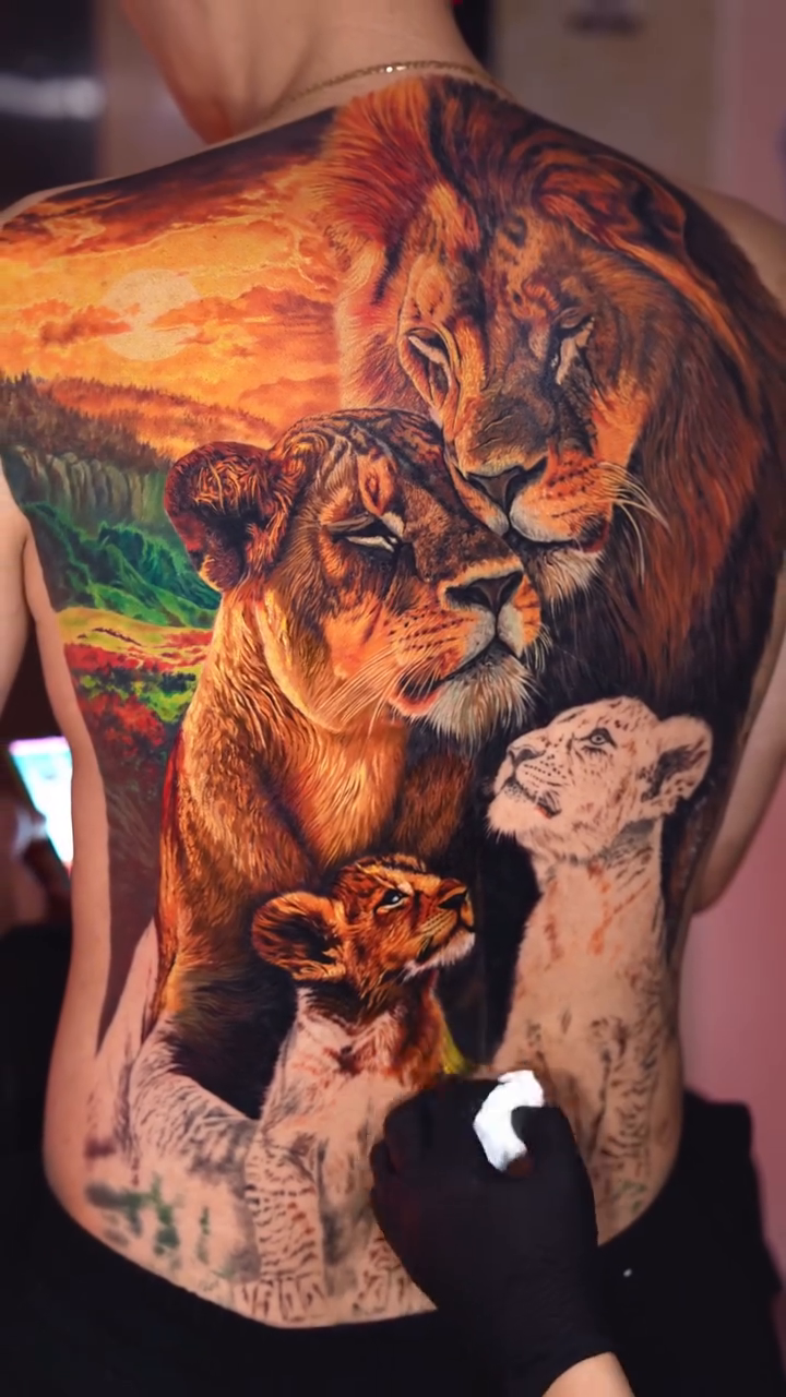 Tattoo by @binh_tattooist — realism