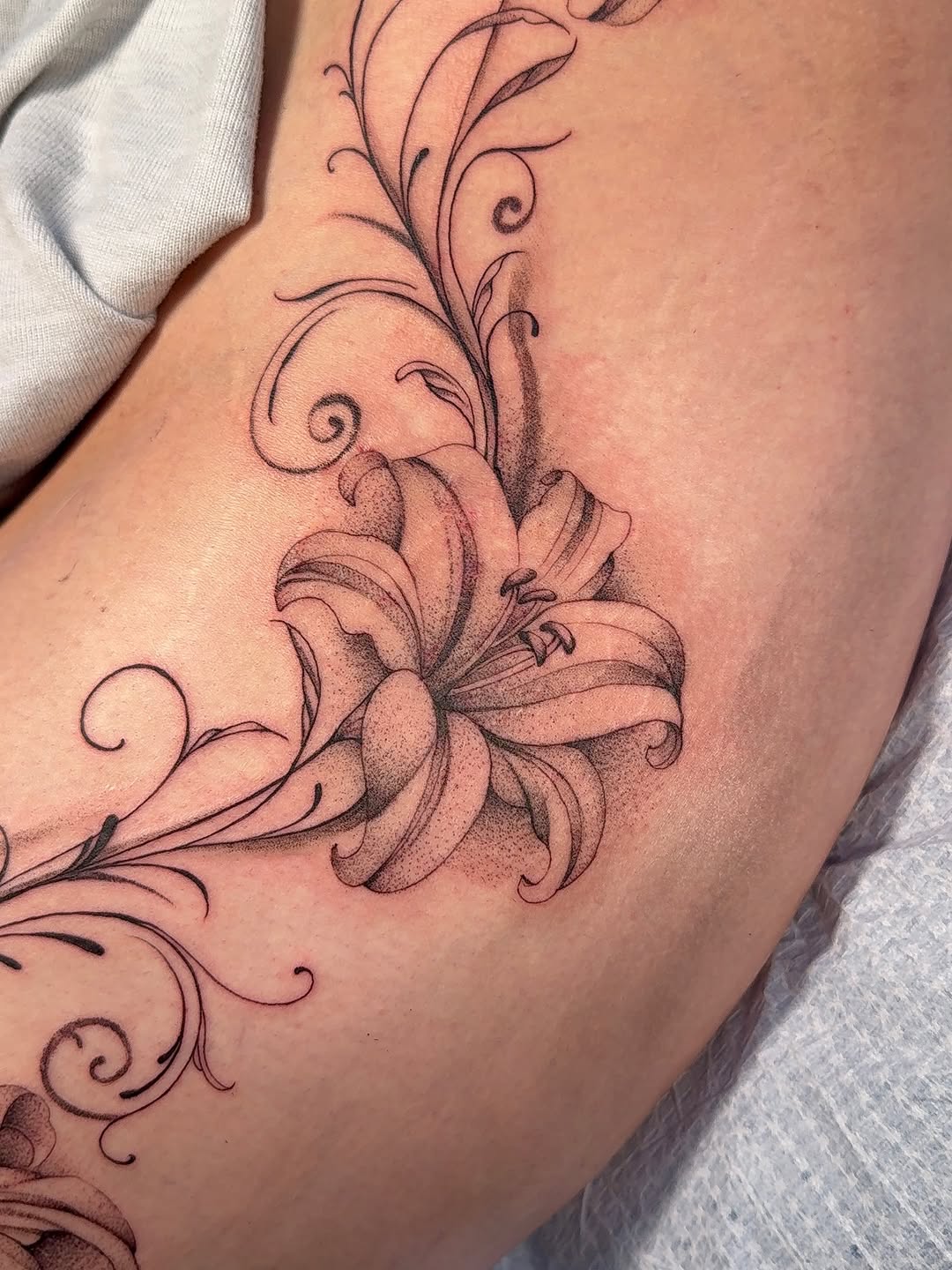 Tattoo by @sewnonyou — fine_line, black_and_grey