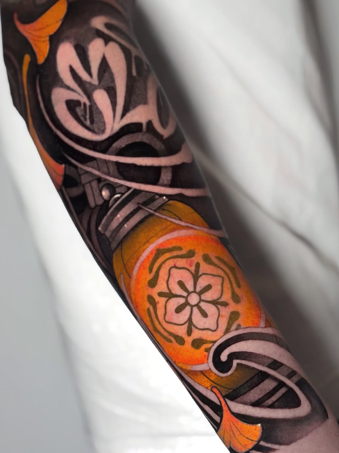 Tattoo by @raso_tattoo — geometric