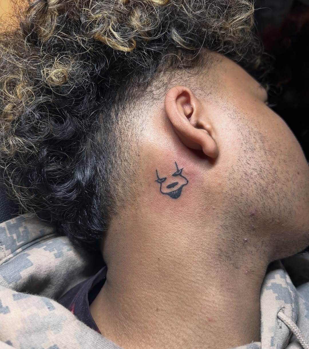 Tattoo by @chrisdoestattoos — blackwork