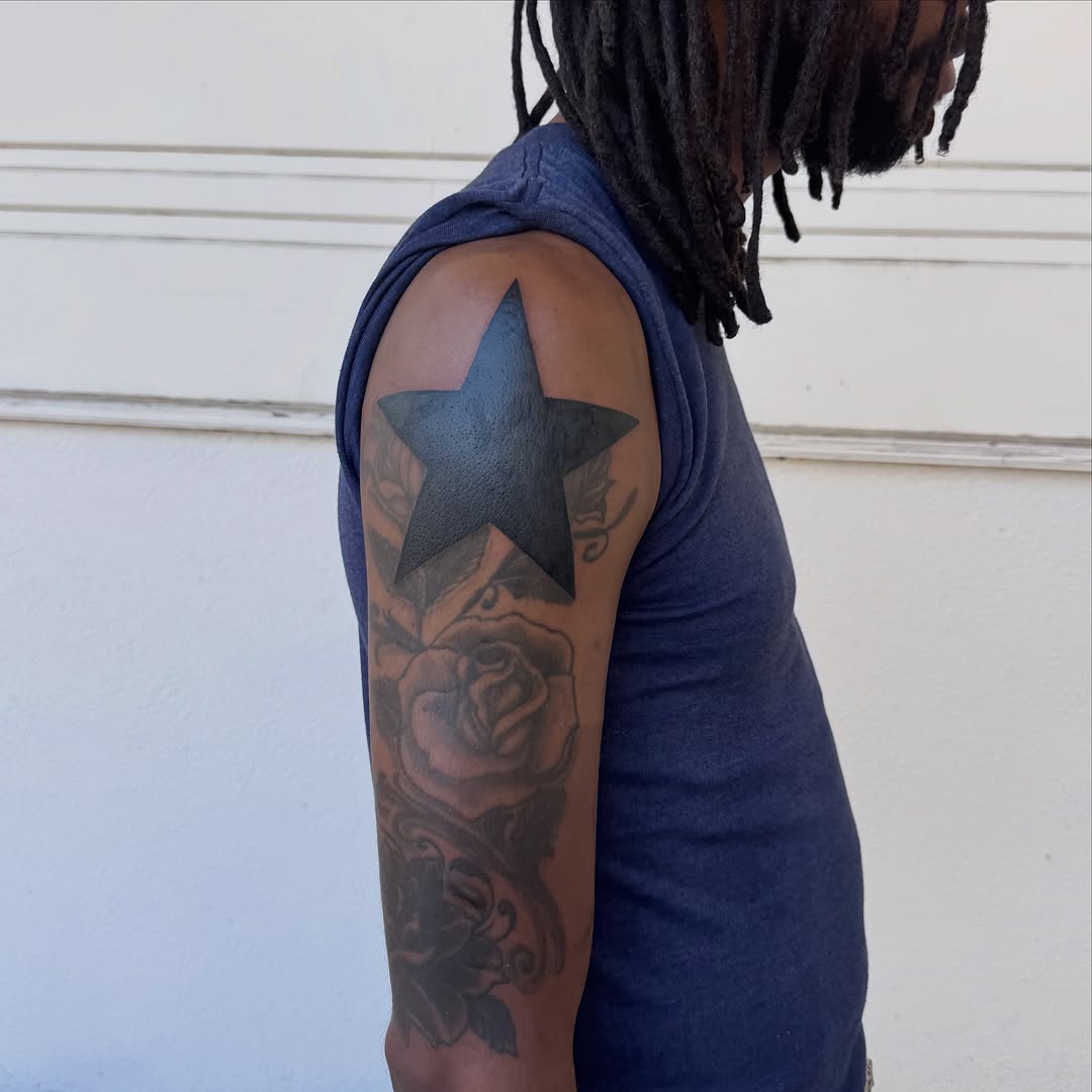Tattoo by @glue.0000 — blackwork, black_and_grey