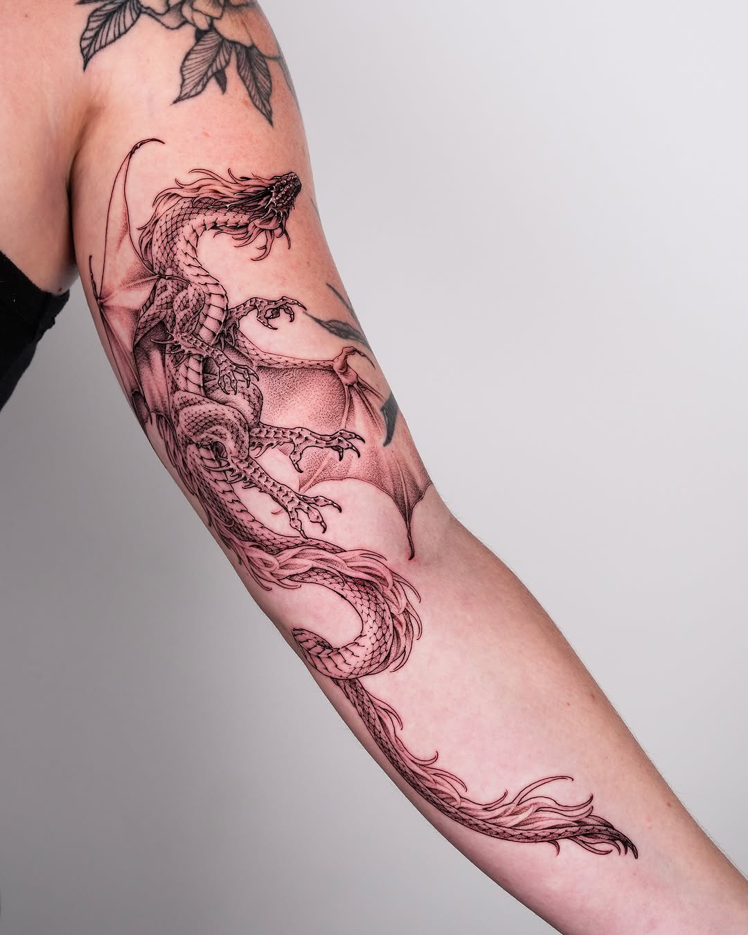 Tattoo by @tattooer_intat — fine_line