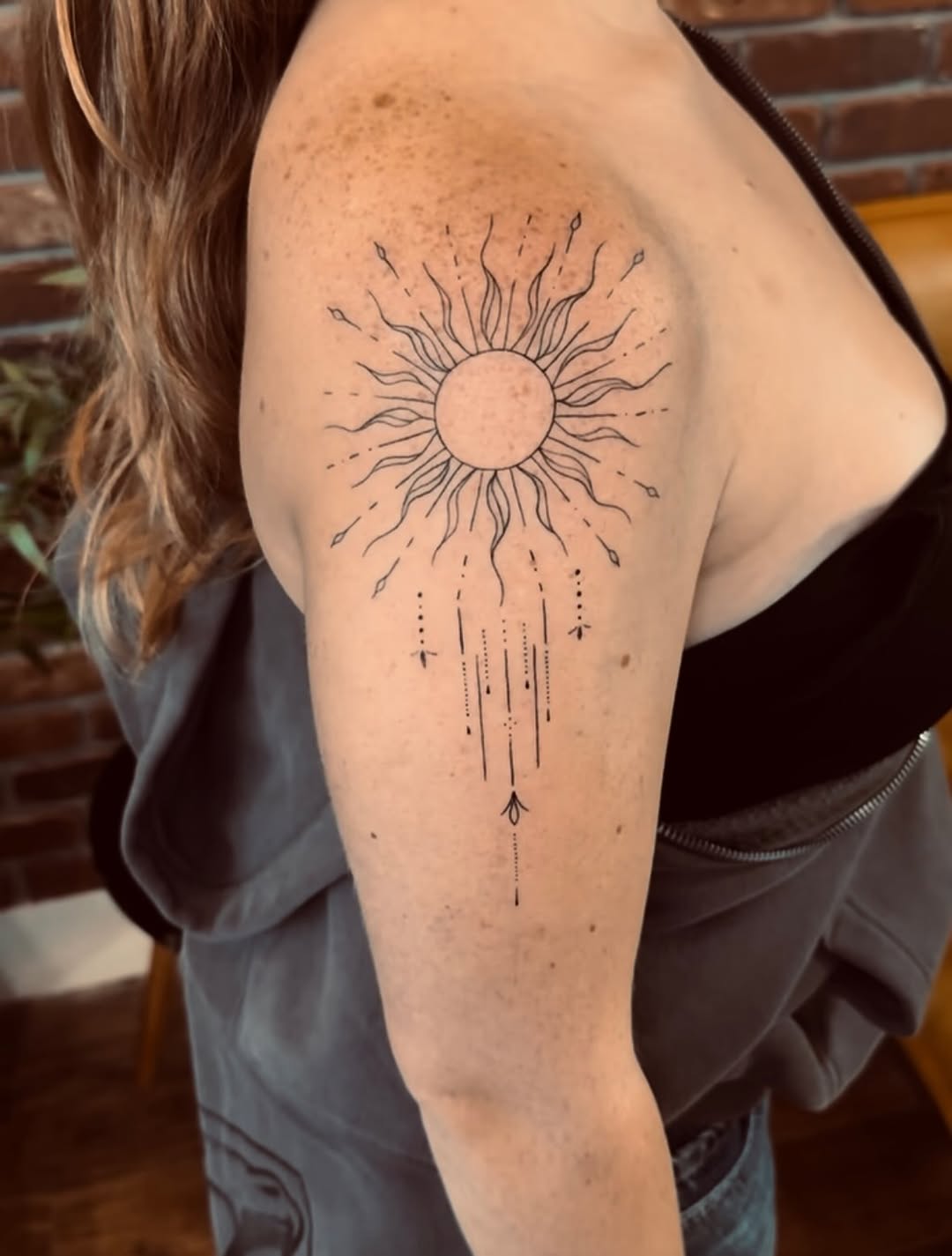 Tattoo by @tiagobrittotattoo โ fine_line