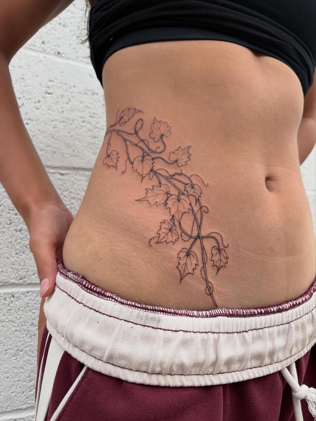 Tattoo by @apricot.pokes β fine_line