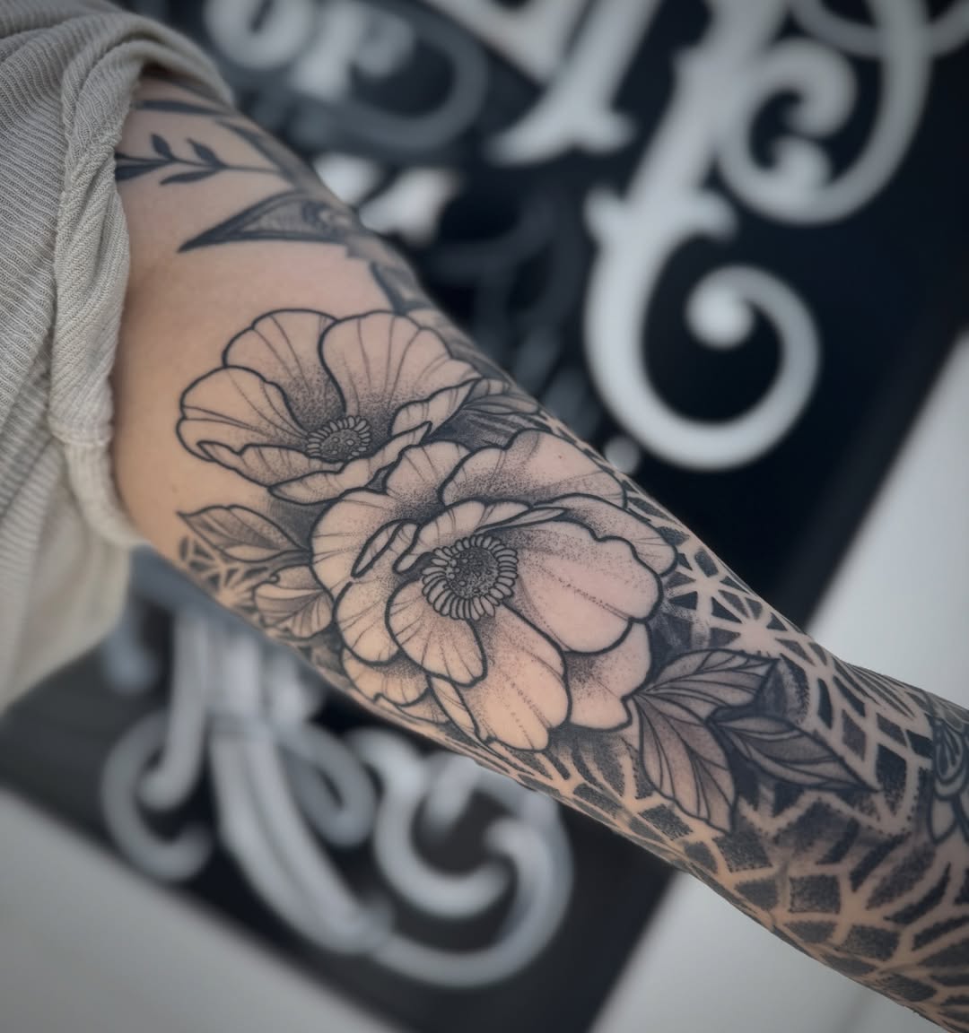 Tattoo by @paul_schnellmynuts — black_and_grey, dotwork