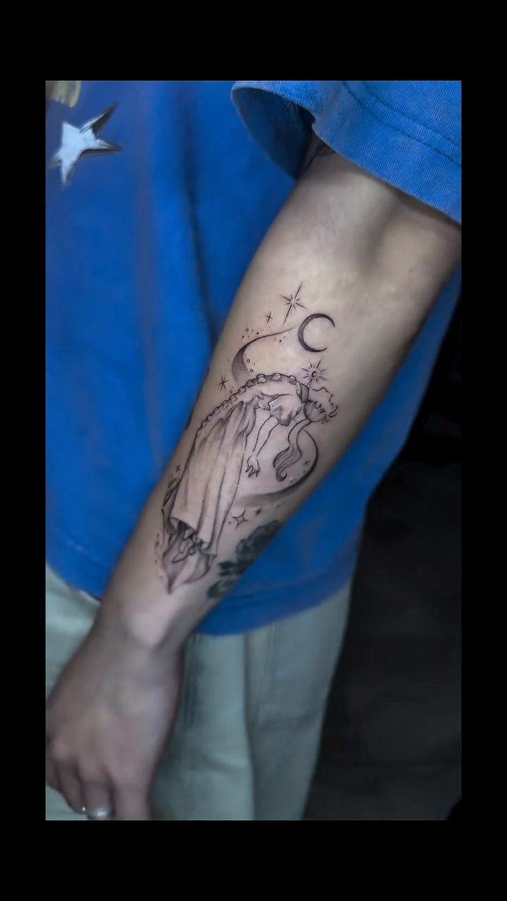Tattoo by @dii_9dragons — fine_line, black_and_grey