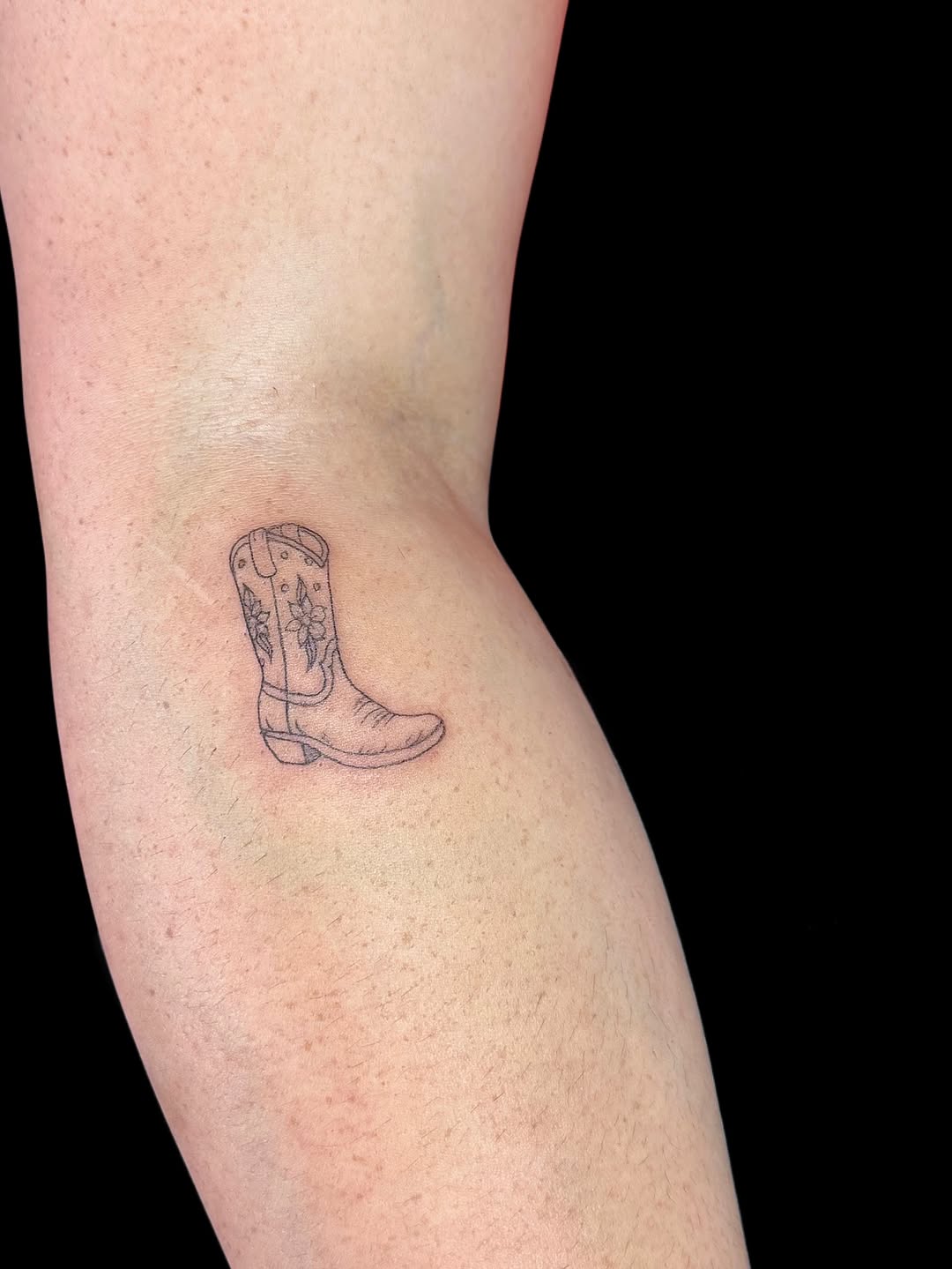 Tattoo by @visions.of.jules β fine_line, illustrative