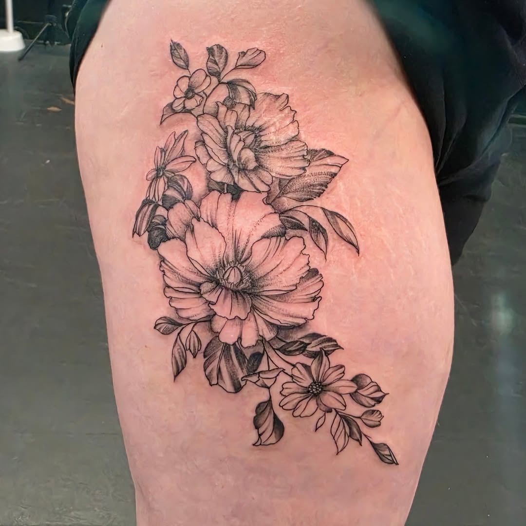 Tattoo by @robg_lovertattoos โ fine_line