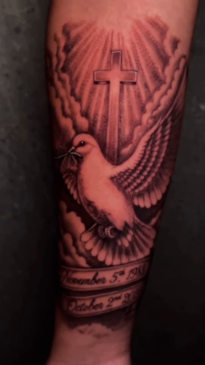 Tattoo by @chatos_tinta — black_and_grey