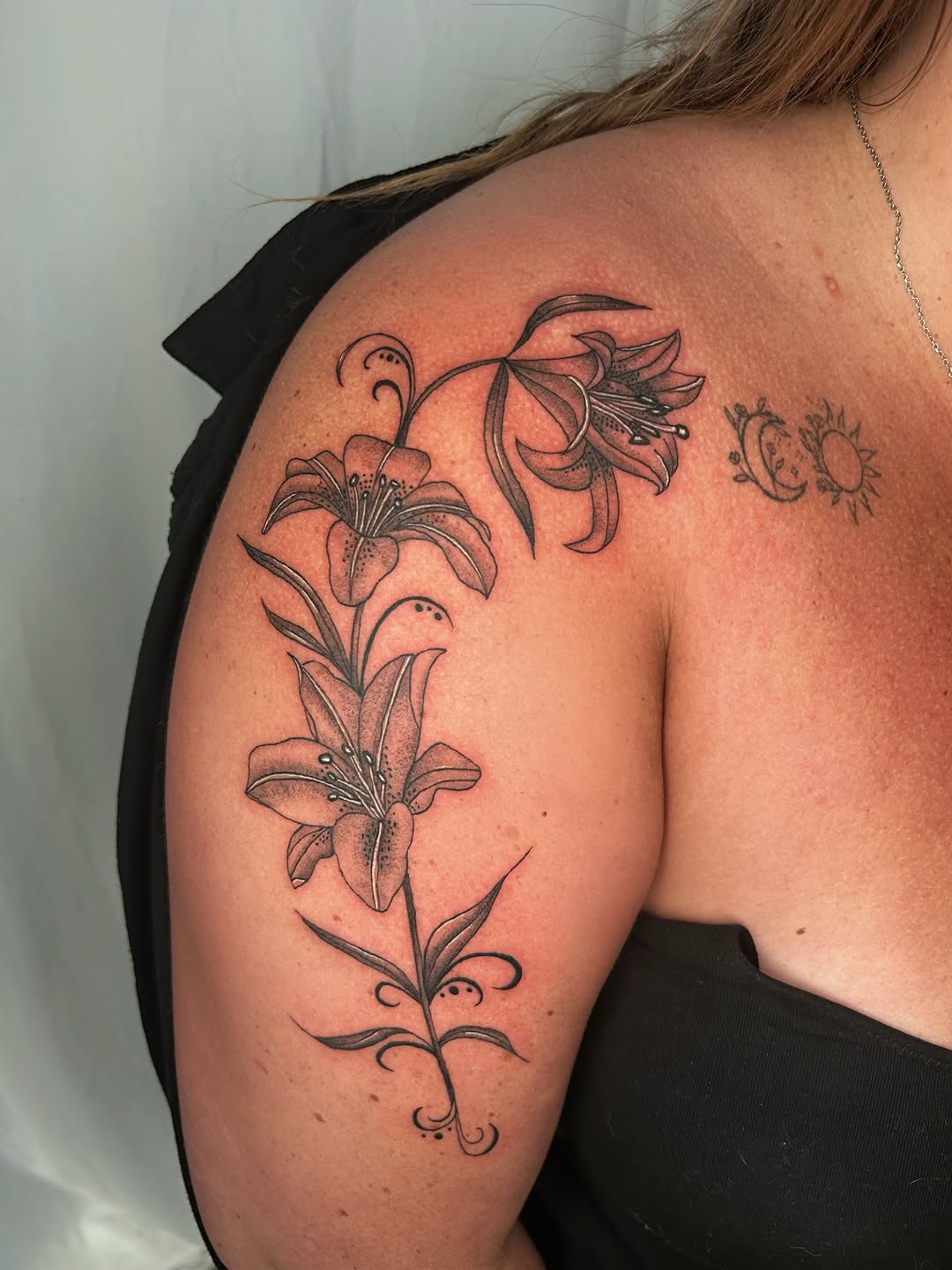 Tattoo by @sumtimesipaint — fine_line, black_and_grey