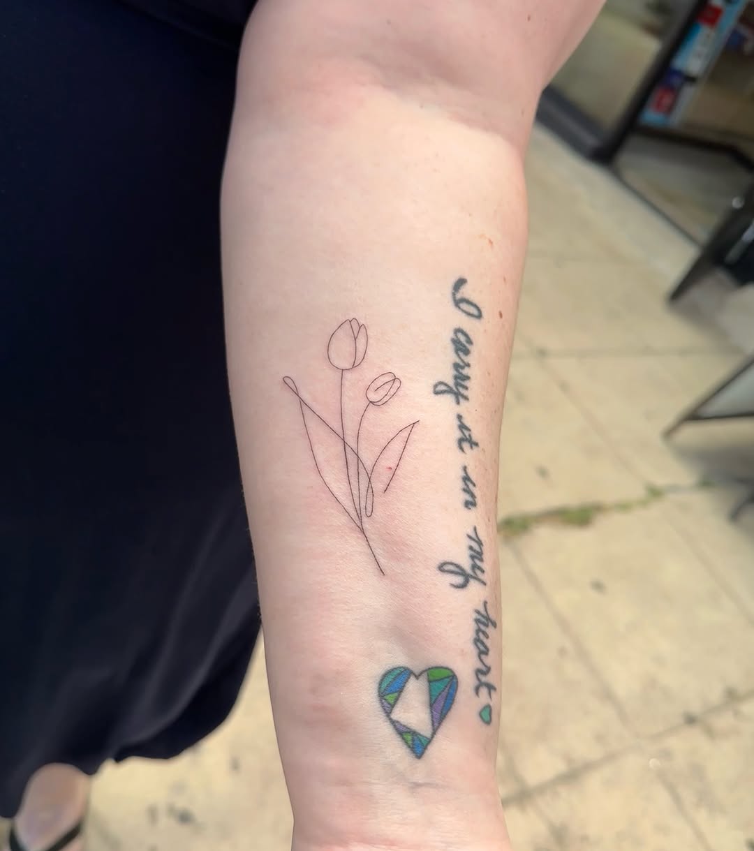 Tattoo by @cherryxtats β fine_line