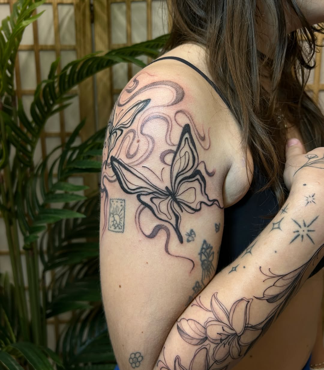 Tattoo by @tattoosbyalyssa — fine_line, black_and_grey