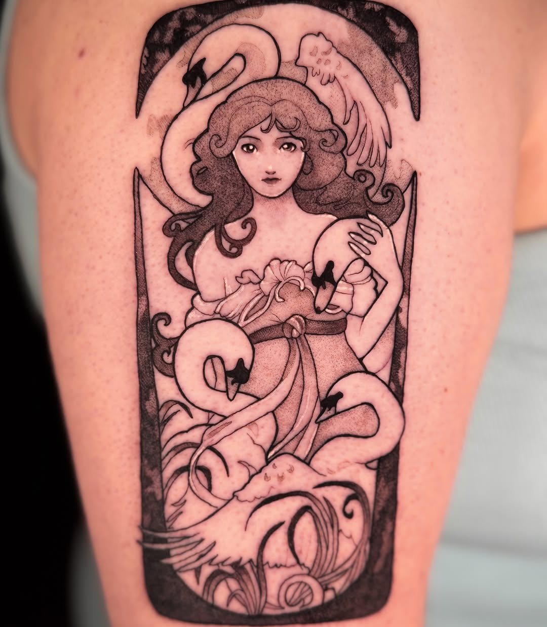 Tattoo by @roseshrubs — blackwork