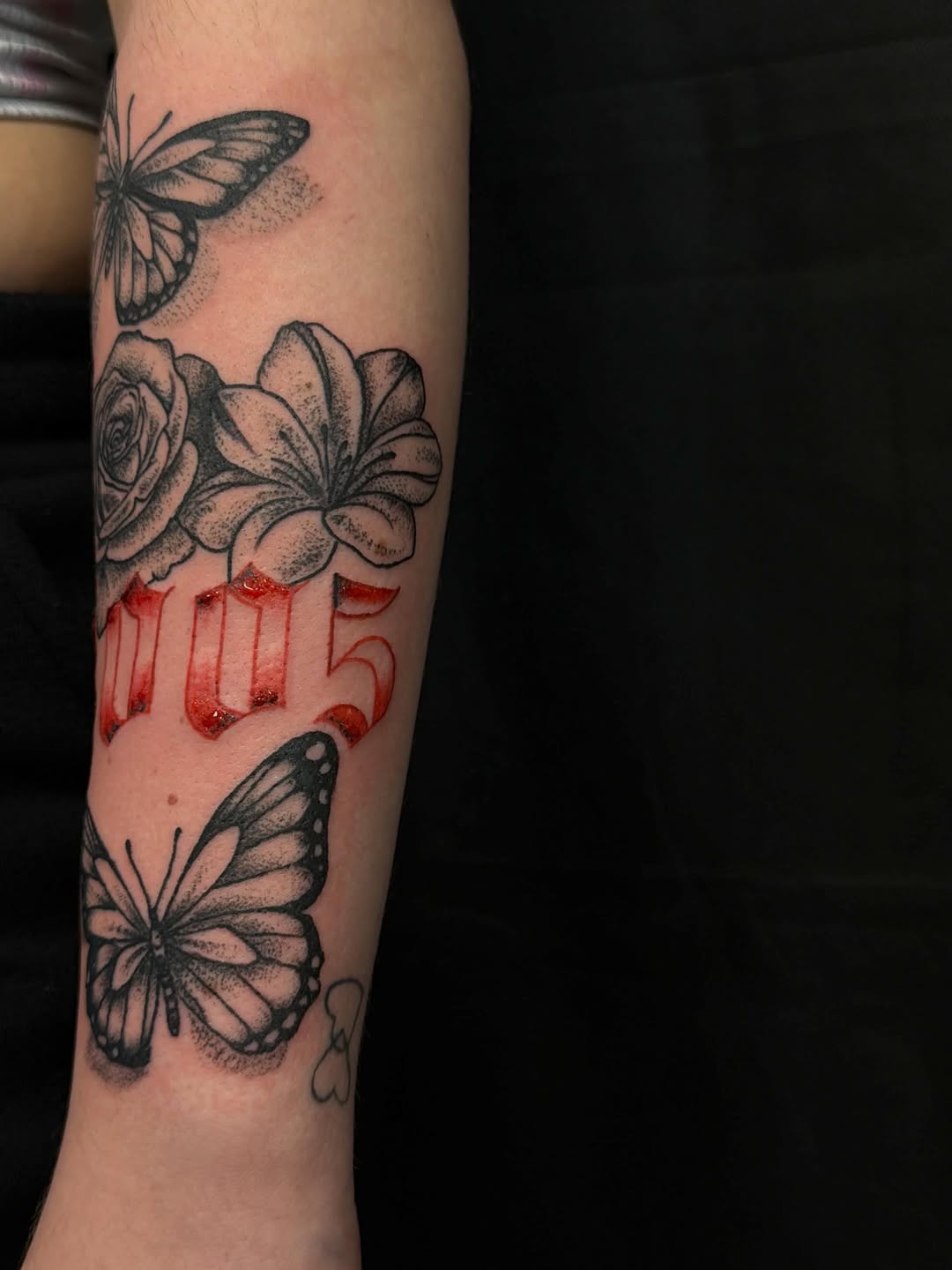 Tattoo by @corteztattoozz — black_and_grey