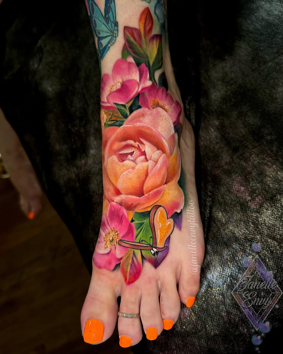 Tattoo by @janelleenvytattoo โ realism, fine_line
