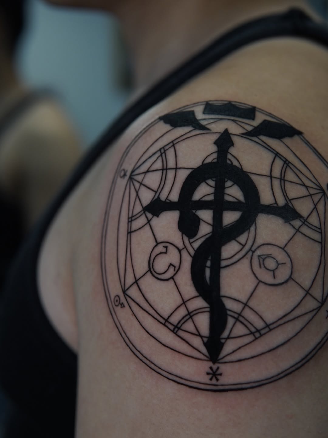 Tattoo by @tattooforero — geometric, blackwork