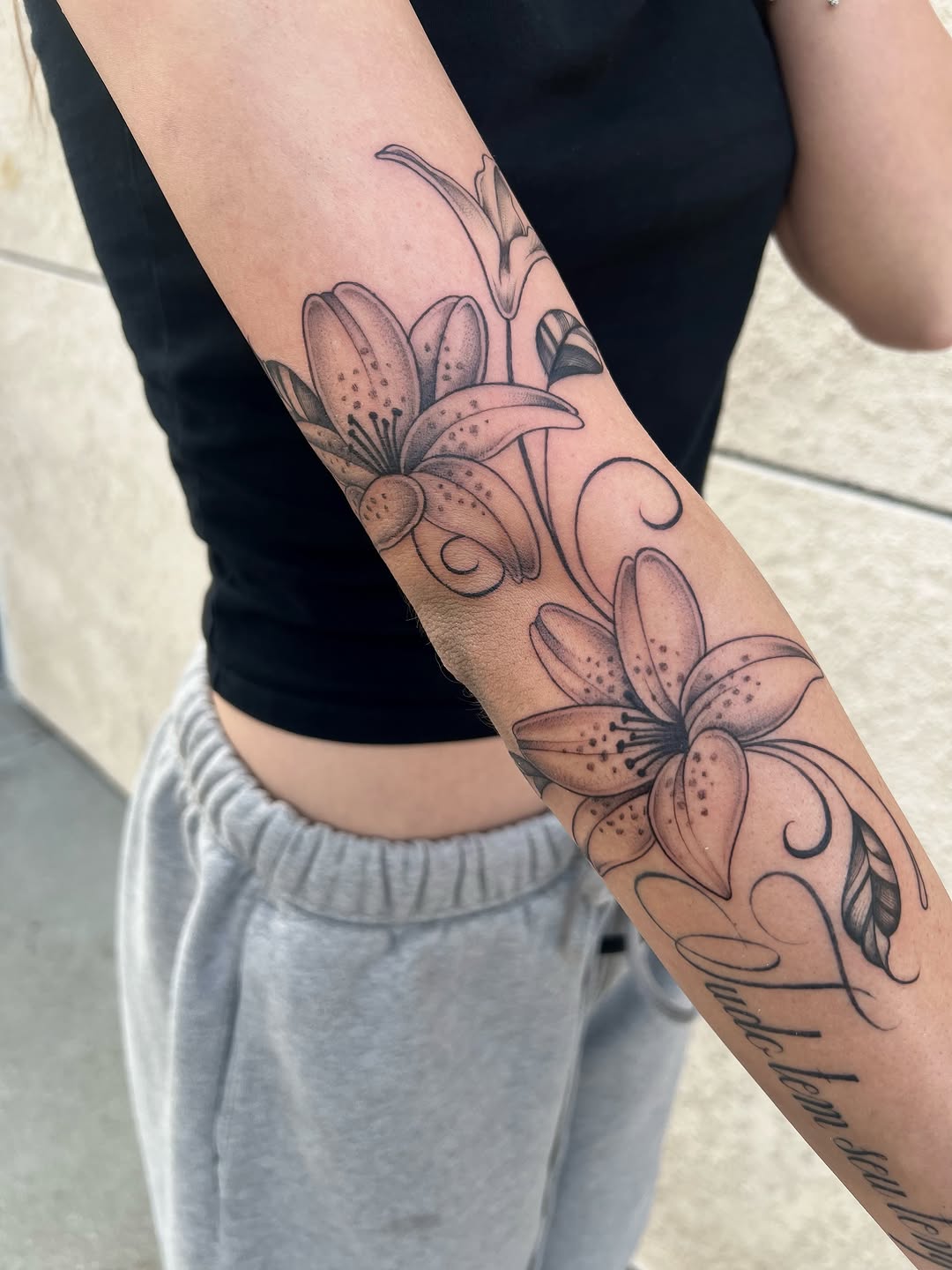 Tattoo by @dvminiquex — black_and_grey, lettering_script