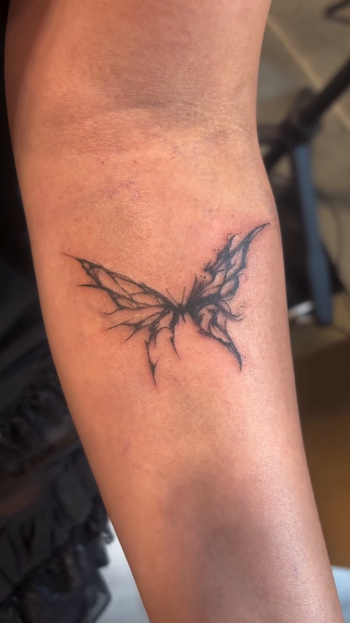Tattoo by @sakurastabs β fine_line, lettering_script
