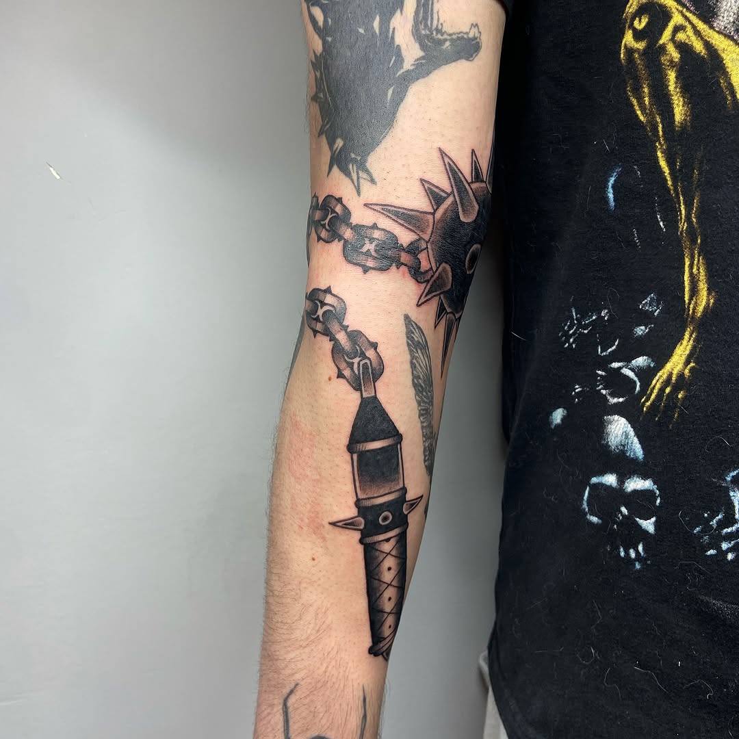 Tattoo by @ilenadoodles β american_traditional