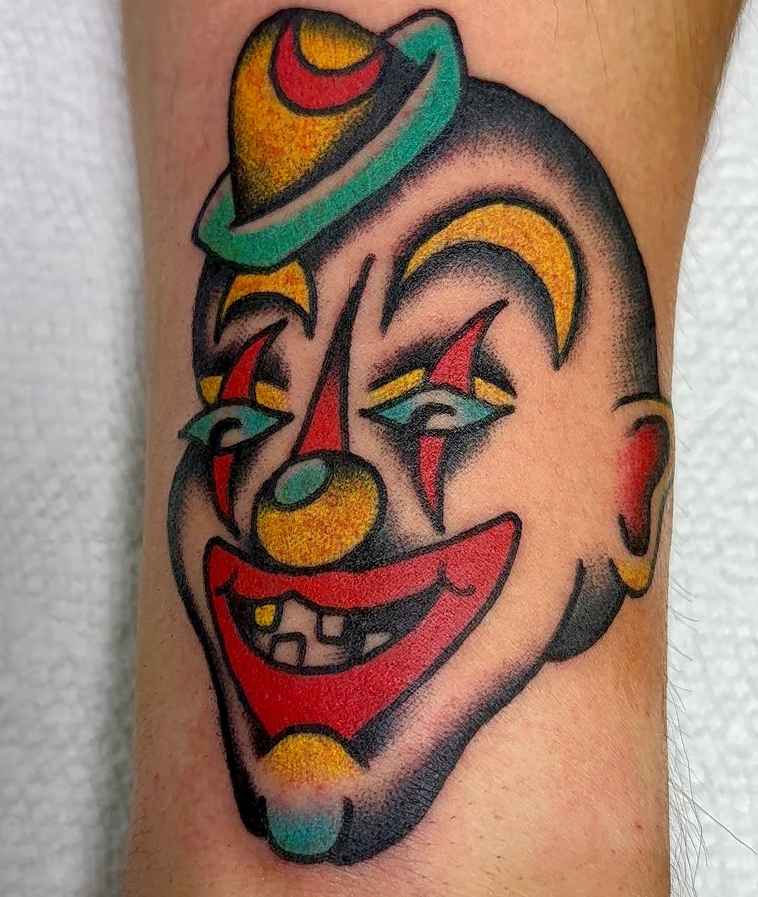 Tattoo by @vayiatattoos β american_traditional, illustrative