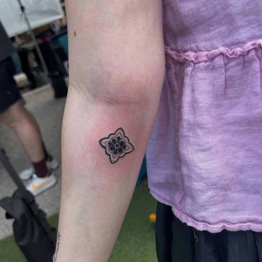 Tattoo by @misskatietattoos β geometric, blackwork