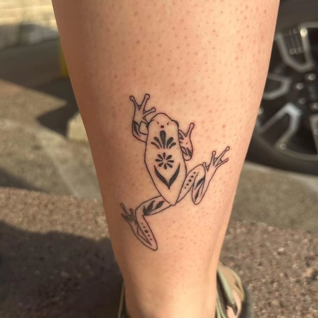 Tattoo by @emerald_ivy_tattoo — dotwork