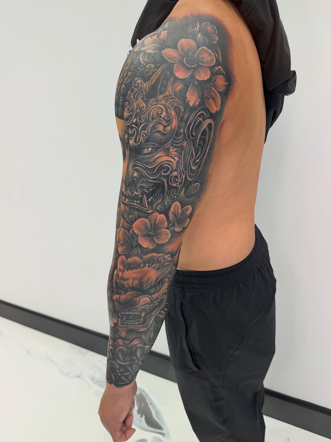 Tattoo by @la.wry โ japanese_irezumi, black_and_grey
