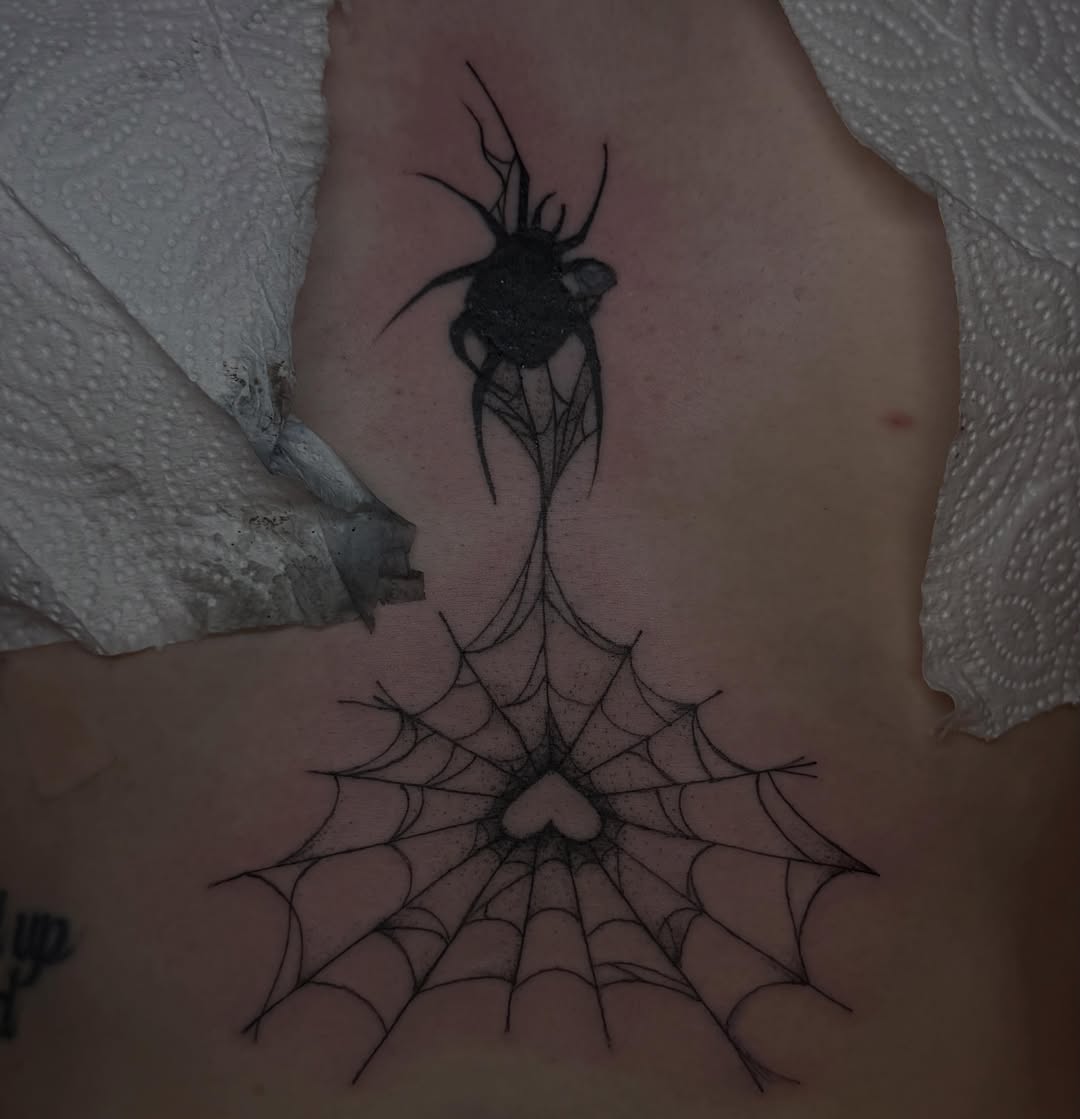 Tattoo by @tatssbydess — blackwork