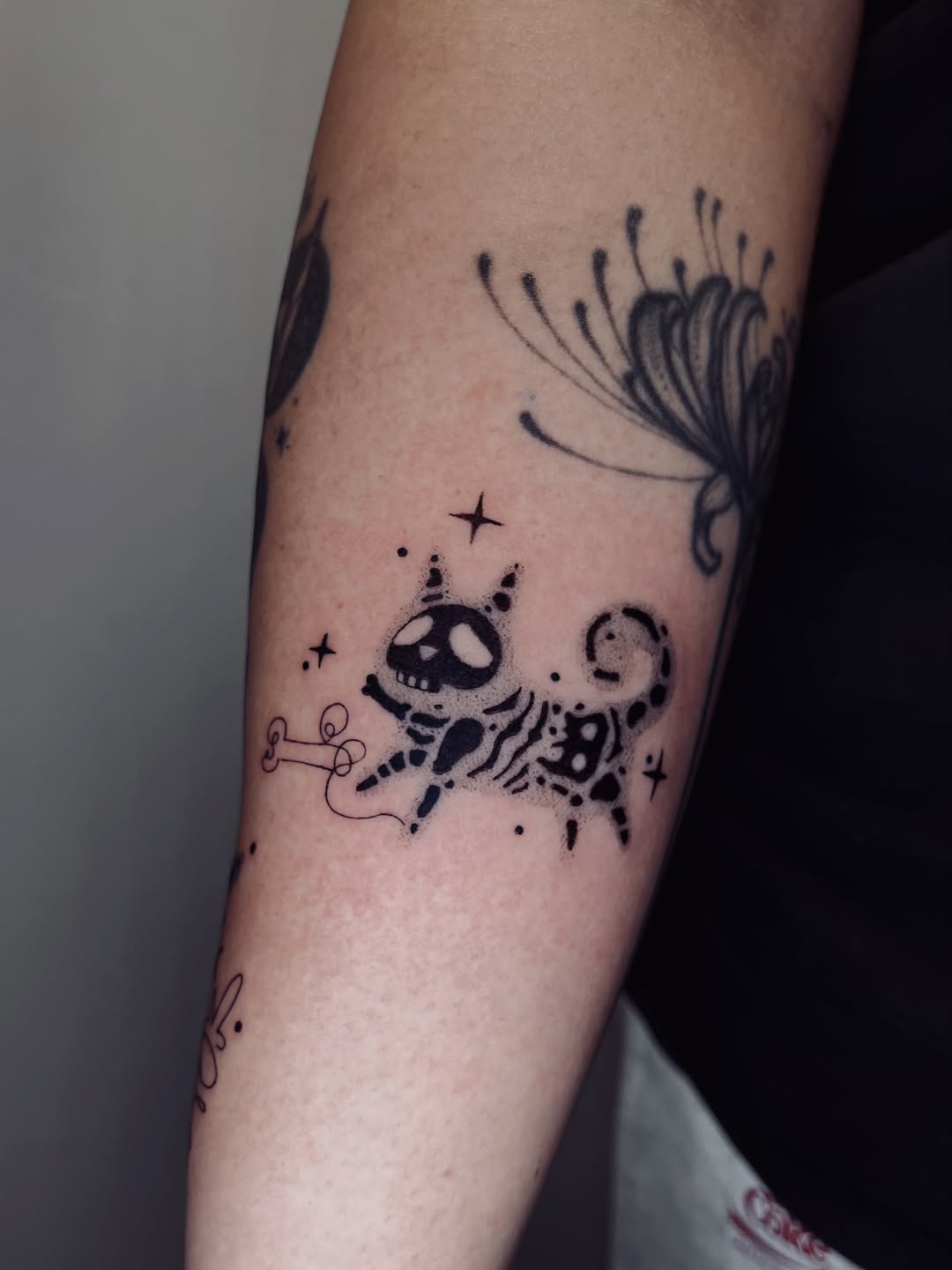 Tattoo by @natto_friends — blackwork