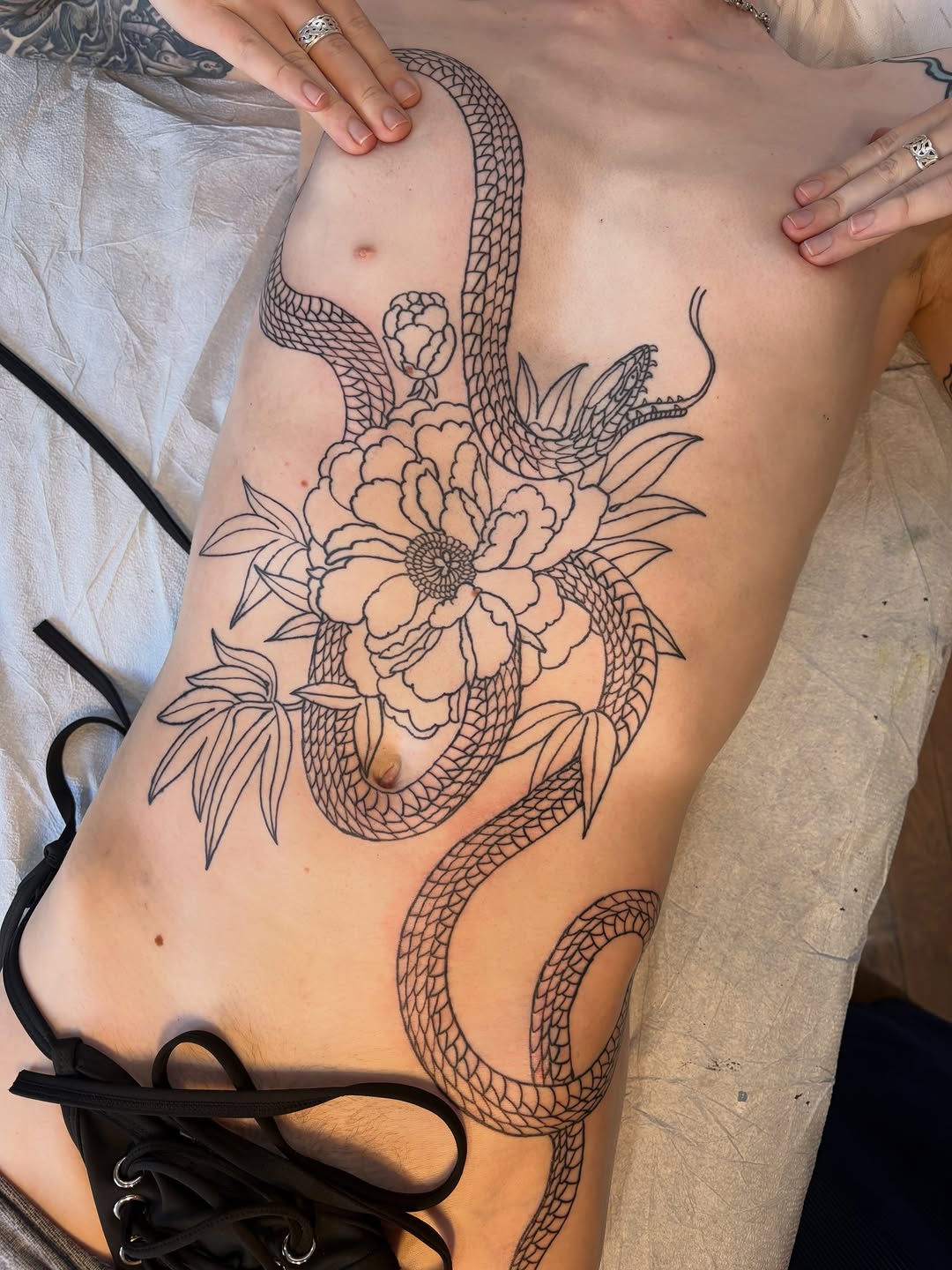 Tattoo by @ginaserpentina โ blackwork