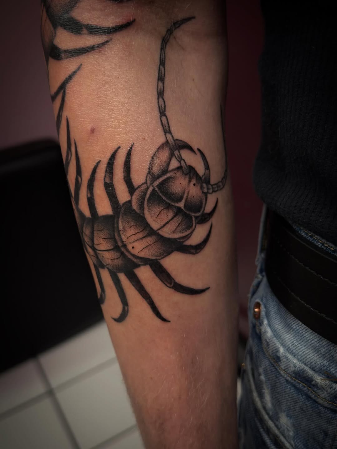 Tattoo by @acetats._ — black_and_grey, realism
