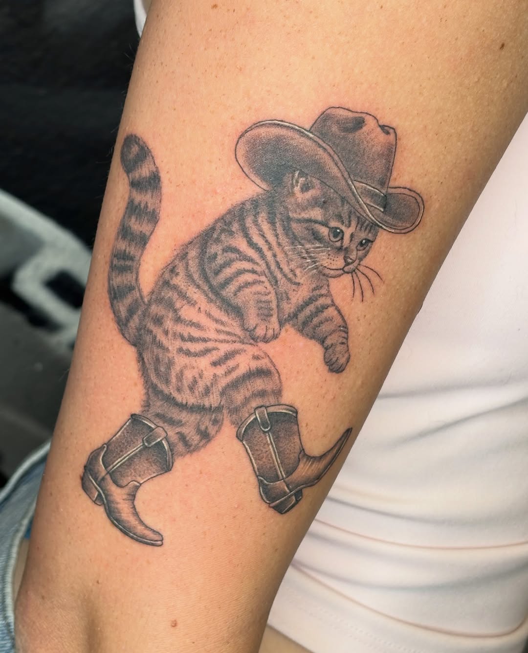 Tattoo by @brixtatts β realism, illustrative