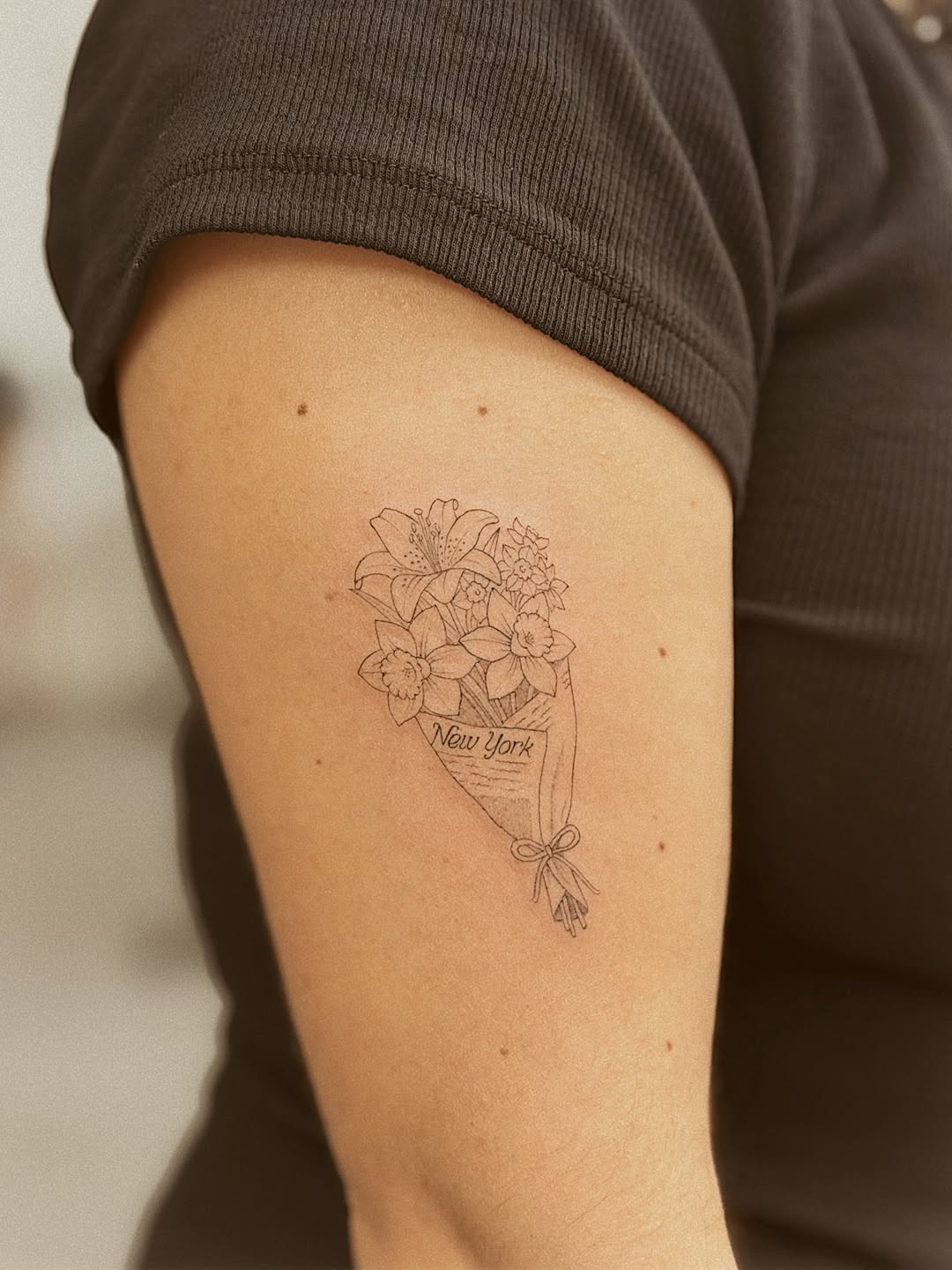 Tattoo by @yuli_tattoos β fine_line