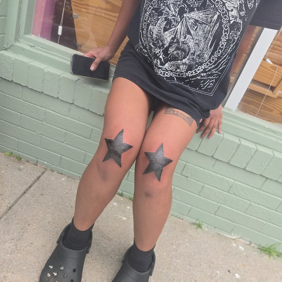 Tattoo by @bugpin7rl โ blackwork