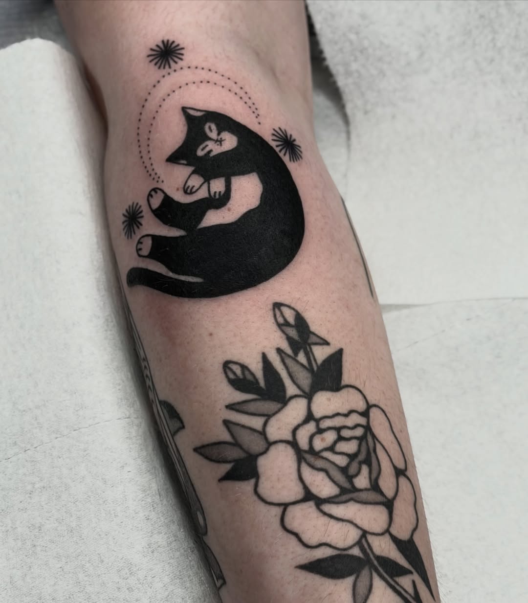 Tattoo by @darkcherry__ โ blackwork